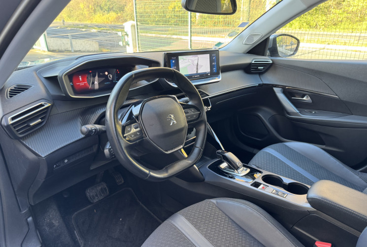 Peugeot 2008 Allure 1.5 BlueHDi 130 EAT8 / Carplay / i Cockpit 3D / Camera