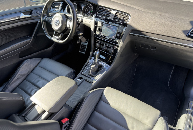 Volkswagen Golf VII R 310ch Phase II / 4Motion DSG7 / Immat FR / Suivi VW