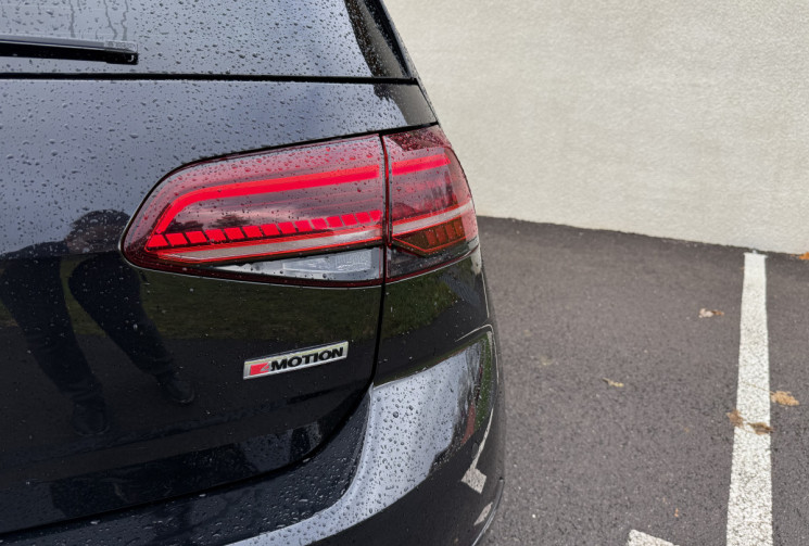 Volkswagen Golf VII 4Motion Phase 2 2.0 TDI 150 cv DSG7 R-LINE / CARAT