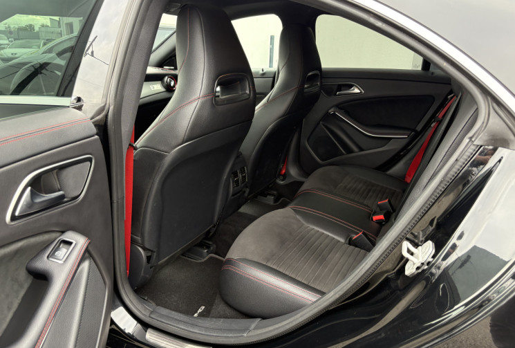 Mercedes CLA 45 AMG 2.0 i Turbo 4MATIC 7G-DCT 381 cv