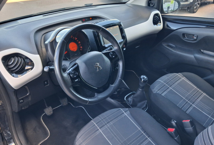 Peugeot 108 1.2 PureTech Style 5p