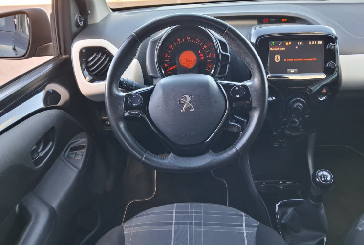 Peugeot 108 1.2 PureTech Style 5p