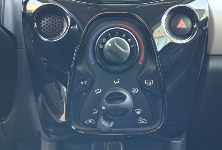 Peugeot 108 1.2 PureTech Style 5p