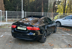 Jaguar XE 2.0 D 180 R-Sport BVA / Toit Ouvrant / Sièges Chauffants / Keyless 