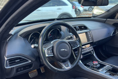 Jaguar XE 2.0 D 180 R-Sport BVA / Toit Ouvrant / Sièges Chauffants / Keyless 