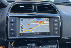 Jaguar XE 2.0 D 180 R-Sport BVA / Toit Ouvrant / Sièges Chauffants / Keyless 