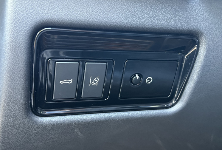 Jaguar XE 2.0 D 180 R-Sport BVA / Toit Ouvrant / Sièges Chauffants / Keyless 