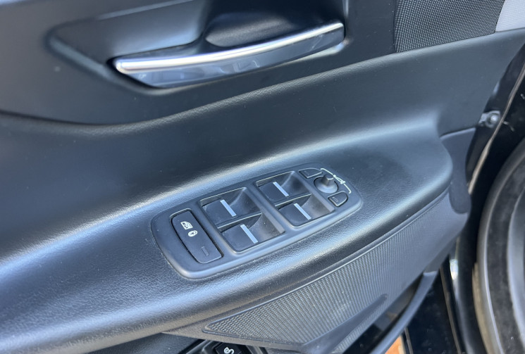 Jaguar XE 2.0 D 180 R-Sport BVA / Toit Ouvrant / Sièges Chauffants / Keyless 