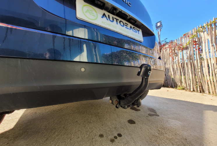 Renault Scénic 1.5 DCI 110 INTENS EDC