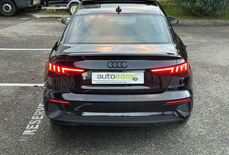 Audi A3 Limousine 30 TFSI 110 ch MH S line S tronic 7 / Entretien 100% AUDI