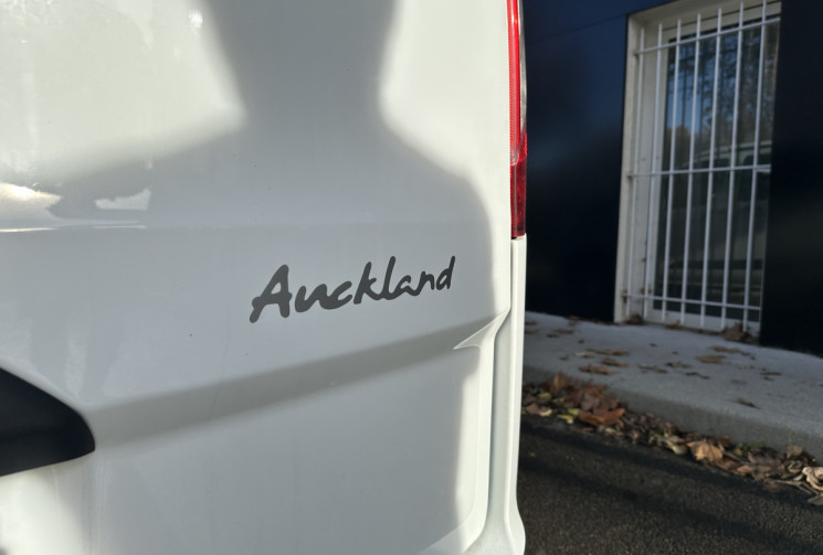 Ford Transit  Custom STYLEVAN AUKLAND TDCI 130 / Van aménagé / 5 pl. assises / 4 couchages 