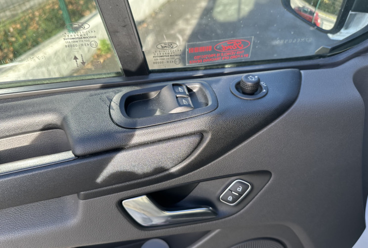 Ford Transit  Custom STYLEVAN AUKLAND TDCI 130 / Van aménagé / 5 pl. assises / 4 couchages 