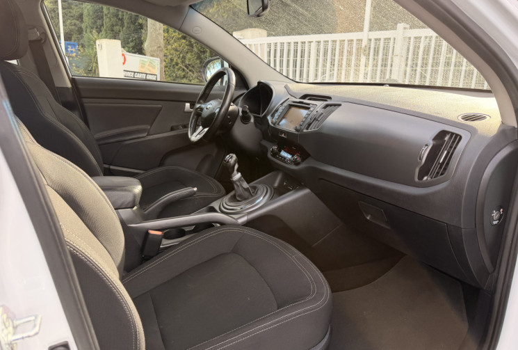 Kia Sportage 1.7 CRDi 115 Premium * Toit ouvrant / GPS / Caméra