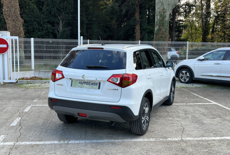 Suzuki Vitara 1.6 DDiS 120 Pack 4x2 / Distribution OK / Sièges Chauffants / Caméra / Carplay