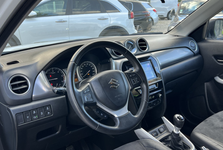 Suzuki Vitara 1.6 DDiS 120 Pack 4x2 / Distribution OK / Sièges Chauffants / Caméra / Carplay