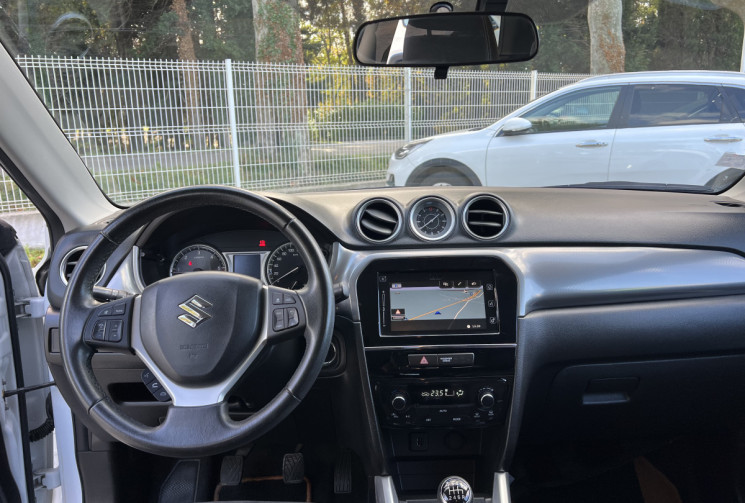 Suzuki Vitara 1.6 DDiS 120 Pack 4x2 / Distribution OK / Sièges Chauffants / Caméra / Carplay