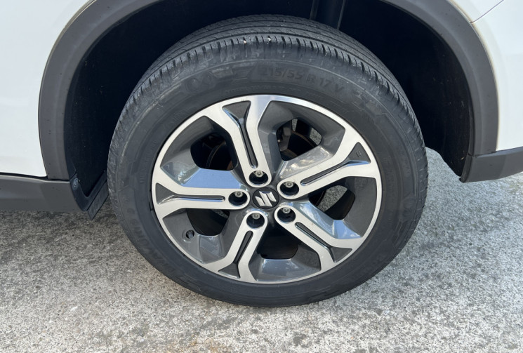 Suzuki Vitara 1.6 DDiS 120 Pack 4x2 / Distribution OK / Sièges Chauffants / Caméra / Carplay