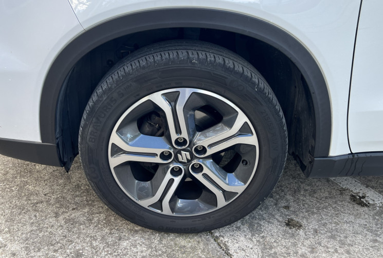 Suzuki Vitara 1.6 DDiS 120 Pack 4x2 / Distribution OK / Sièges Chauffants / Caméra / Carplay