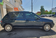 Renault Clio BACCARA Phase 3 1.8 i 90 cv Boîte auto
