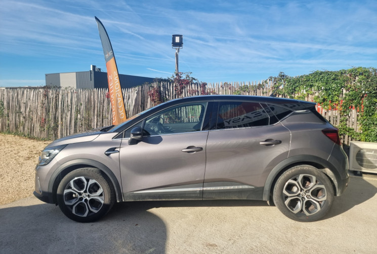 Renault Captur E-TECH 145 - 21 INTENS