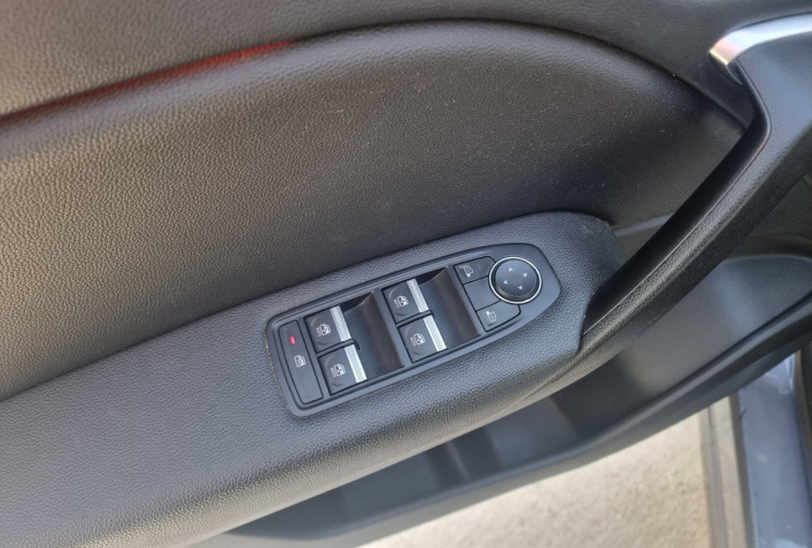 Renault Captur 1.6 E-TECH HYBRIDE 145 - 21 INTENS