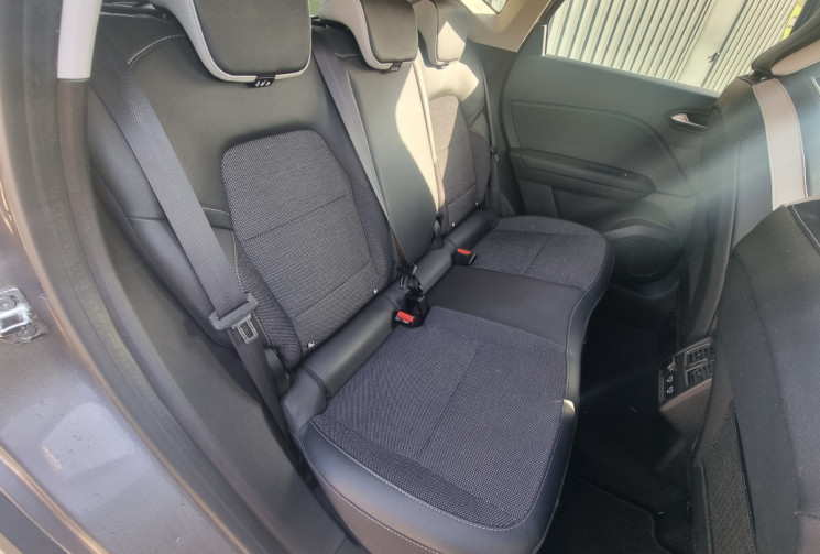 Renault Captur 1.6 E-TECH HYBRIDE 145 - 21 INTENS