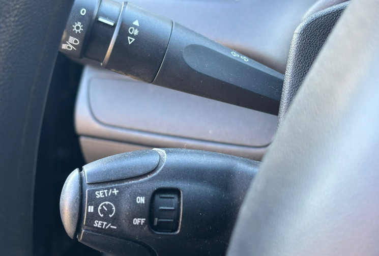 Peugeot 208 1.6 BlueHDi 100ch Féline 5p