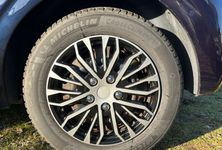 Peugeot 208 1.6 BlueHDi 100ch Féline 5p