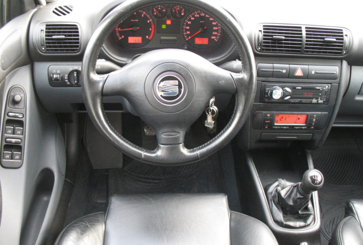 SEAT TOLEDO 1.6 i 100 STELLA toutes options Etat exceptionnel