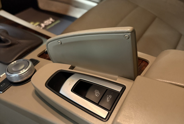 Mercedes CLASSE E CABRIOLET E250 CGI Avantgarde 204 7G-Tronic /siège électrique chauffant ventilé