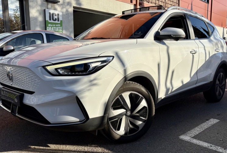 MG ZS 2023 Luxury 100% Electrique / Super état / révisée et garantie 
