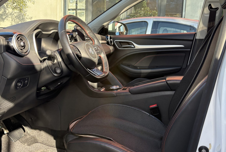 MG ZS 2023 Luxury 100% Electrique / Super état / révisée et garantie 