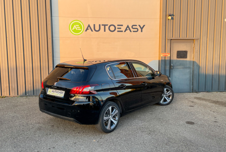 Peugeot 308 1.2 130 ALLURE 1er MAIN KEYLESS CAMERA CARPLAY COURROIE REVISION POUR LA VENTE