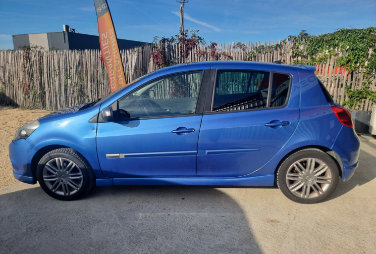 Renault Clio III GT 1.6 16V 128 CV 