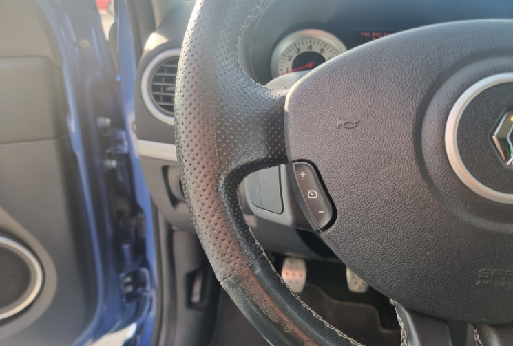 Renault Clio III GT 1.6 16V 128 CV 