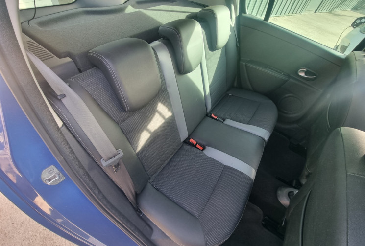 Renault Clio III GT 1.6 16V 128 CV 