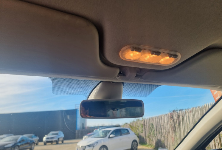 Renault Clio III 1.6 16V 128 GT