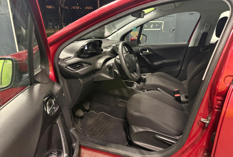 Peugeot 208  ACTIVE 1.2 PURETECH* BLUETOOH / CLIMATISATION