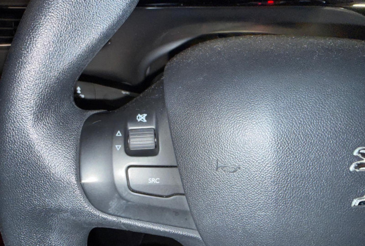 Peugeot 208  ACTIVE 1.2 PURETECH* BLUETOOH / CLIMATISATION