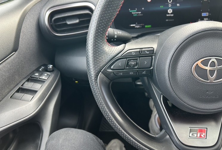 Toyota Yaris Cross 130h GR Sport MC24 * CAMERA * FEUX LED * CARPLAY