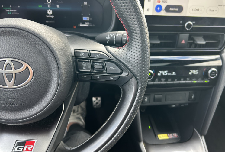 Toyota Yaris Cross 130h GR Sport MC24 * CAMERA * FEUX LED * CARPLAY