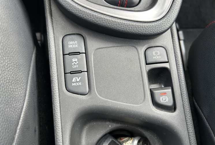 Toyota Yaris Cross 130h GR Sport MC24 * CAMERA * FEUX LED * CARPLAY