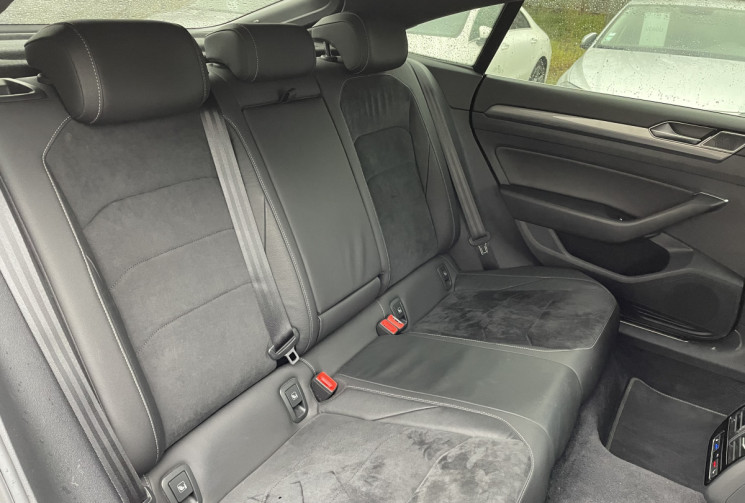 Volkswagen ARTEON 1.5 TSI 150 ch R Line DSG7 /1E Main 67500 km/DCC amort. piloté/TO pano/JA 20/ 