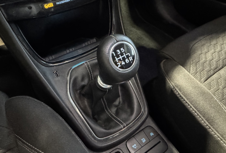 Ford Puma 1.0 FLEXFUEL 125CH MHEV TITANUIM DESIGN 2