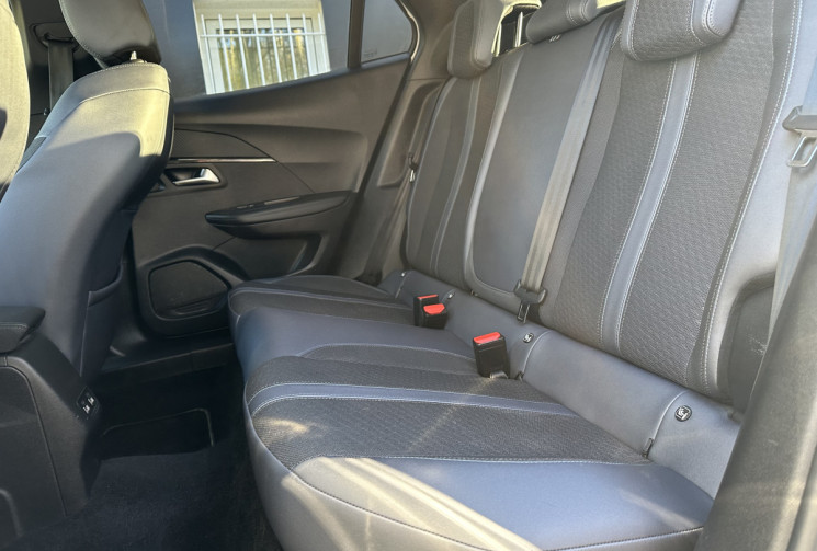 Peugeot 2008 1.5 BlueHDi 100 ch Allure Business / Cockpit / ENTRETIEN COMPLET /  Auto école