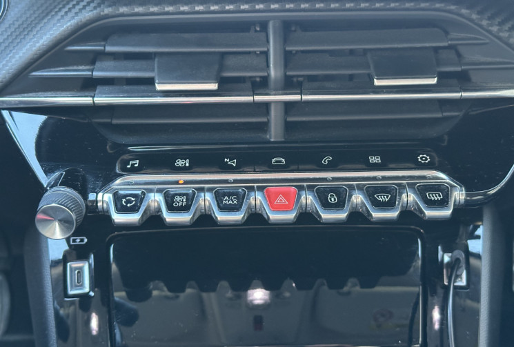 Peugeot 2008 1.5 BlueHDi 100 ch Allure Business / Carplay / Camera / Cockpit / ENTRETIEN COMPLET