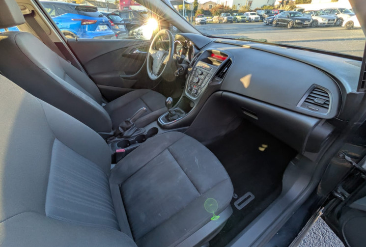 Opel Astra 1.4 I 100 ESSENTIAL / MOTEUR A CHAINE / GARANTIE 12 MOIS