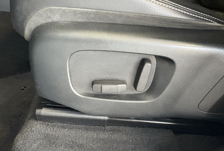 Land-Rover Range Rover Velar D 240 CV  R-DYNAMIC SE OPTIONS HSE