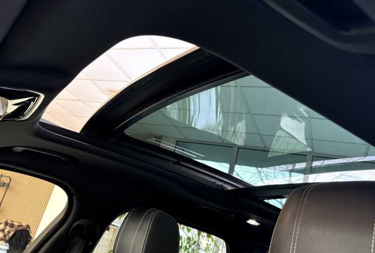 Land-Rover Range Rover Velar D 240 CV  R-DYNAMIC SE OPTIONS HSE