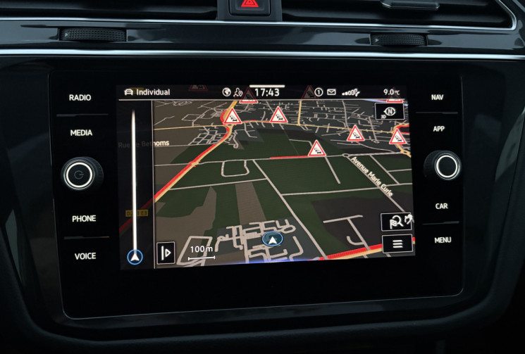 Volkswagen Tiguan 2.0 TDI 150ch ELEGANCE EXCLUSIVE DSG7 * FULL OPTIONS* ATTELAGE* CUIR *            